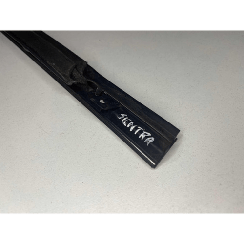Pestana Externa Traseira Esquerda Nissan Sentra 2017 A 2020 Original Usado