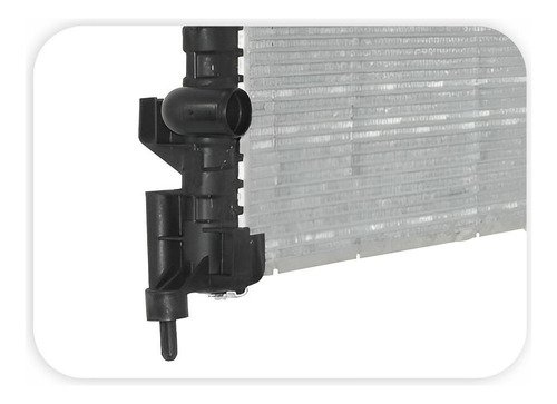 Radiador Gm Corsa 2003 A 2008 Montana 2003 A 2010 Com Ar Original Usado
