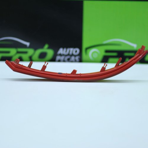 Refletor Parachoque Traseiro Direito Fiat Cronos 2018 Á 2022 Original Usado