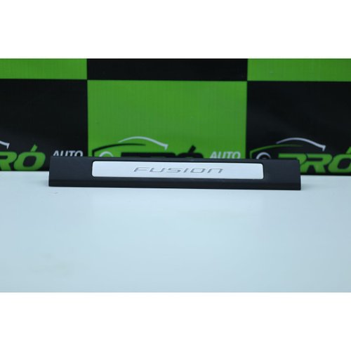 Soleira Porta Dianteira Ford Fusion 2013 A 2017 Esquerdo Original Usado
