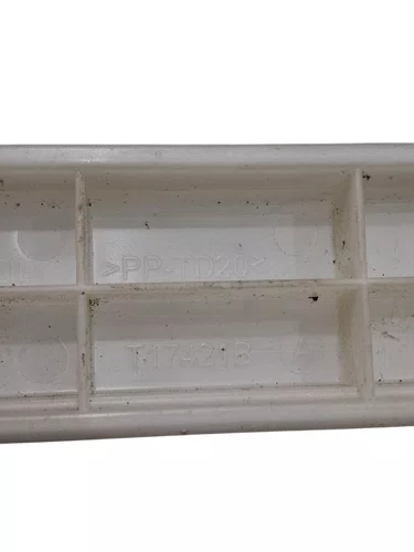 Tampa Filtro Ar Condicionado Nissan Kicks 2016 A 2021 Original Usado