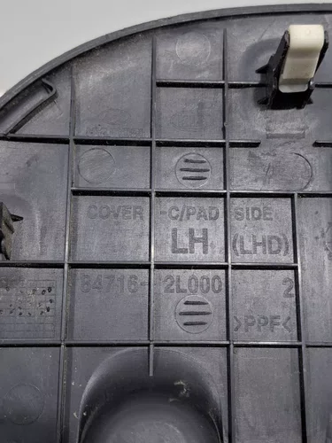 Tampa Lateral Caixa Fusivel Hyundai I30 2009 A 2012 Esquerdo Original Usado