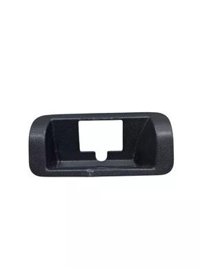 Acabamento Trinco Batente Tampa Kwid 2020 A 2023 Traseiro Original Usado