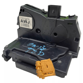 Fechadura Da Porta Traseira Lado Direito Gm Onix 2013 Á 2020 Original Usado