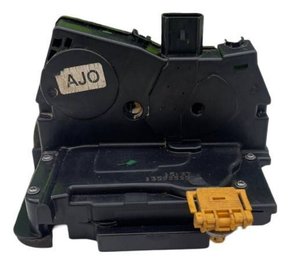 Fechadura Porta Dianteira Direita Chevrolet Onix 2013 A 2019 Original Usado