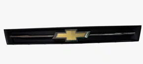 Grade Parachoque Superior Gm Tracker 2017 A 2019 Original Usado