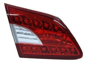Lanterna Tampa Traseira Esquerda Nissan Sentra 2014 Á 2018 Original Usado