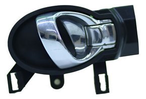 Maçaneta Interna Dianteira Direita Nissan March 2012 A 2015 Original Usado