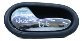 Maçaneta Interna Dianteira Esquerda Sandero 2015 Á 2019 Original Usado