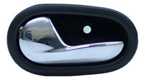 Maçaneta Interna Dianteira Esquerda Sandero 2015 A 2020 Original Usado