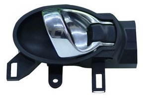 Maçaneta Interna Traseira Direita Nissan March 2012 A 2015 Original Usado