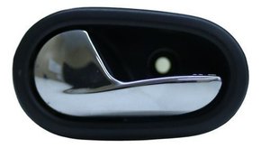 Maçaneta Interna Traseira Esq Renault Sandero 2015 Á 2018 Original Usado