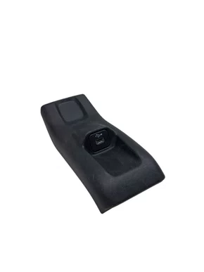 Moldura Console Usb Jeep Renegade 2015 A 2021 Traseiro Original Usado