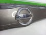Friso Tampa Traseira Com Luz Placa Nissan Versa 2015 A 2020 Original Usado